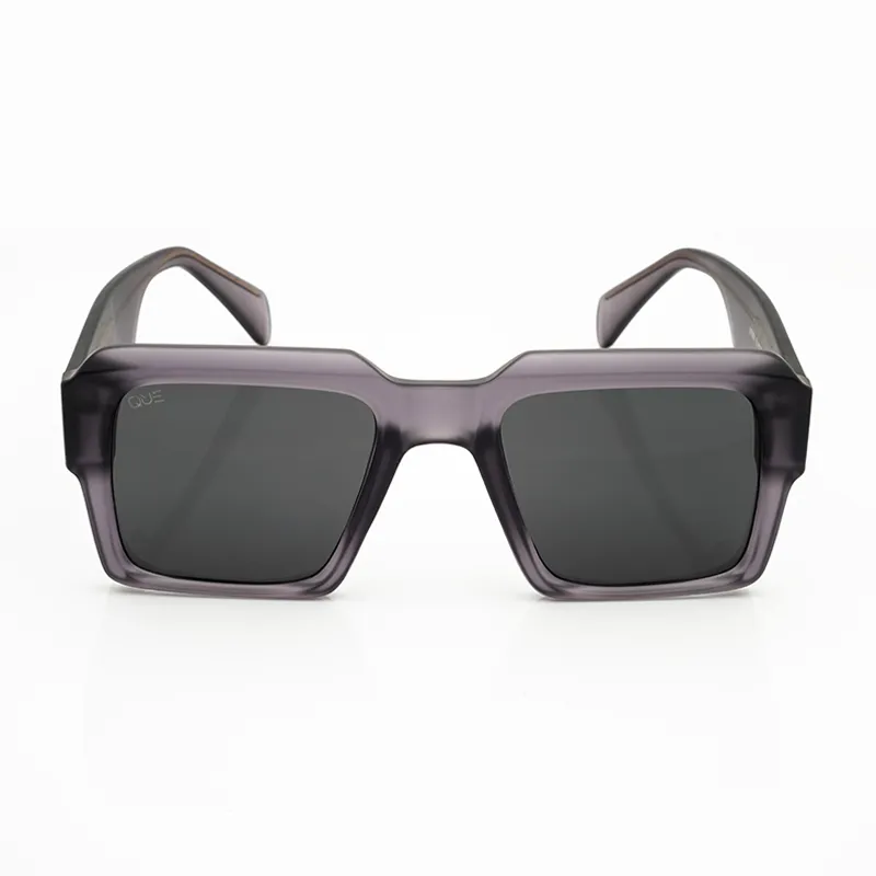 QUE BOLD FRAME